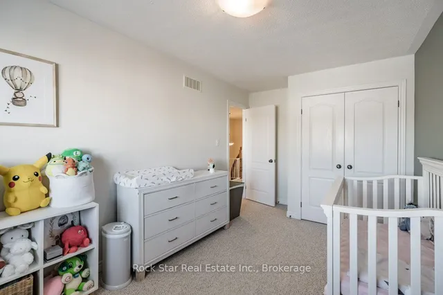 Additional image 19 of 70 Marina Point Cres