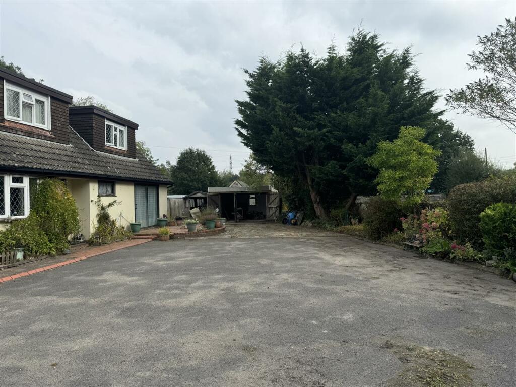 Additional image 5 of Dudmoor Farm Road, Christchurch