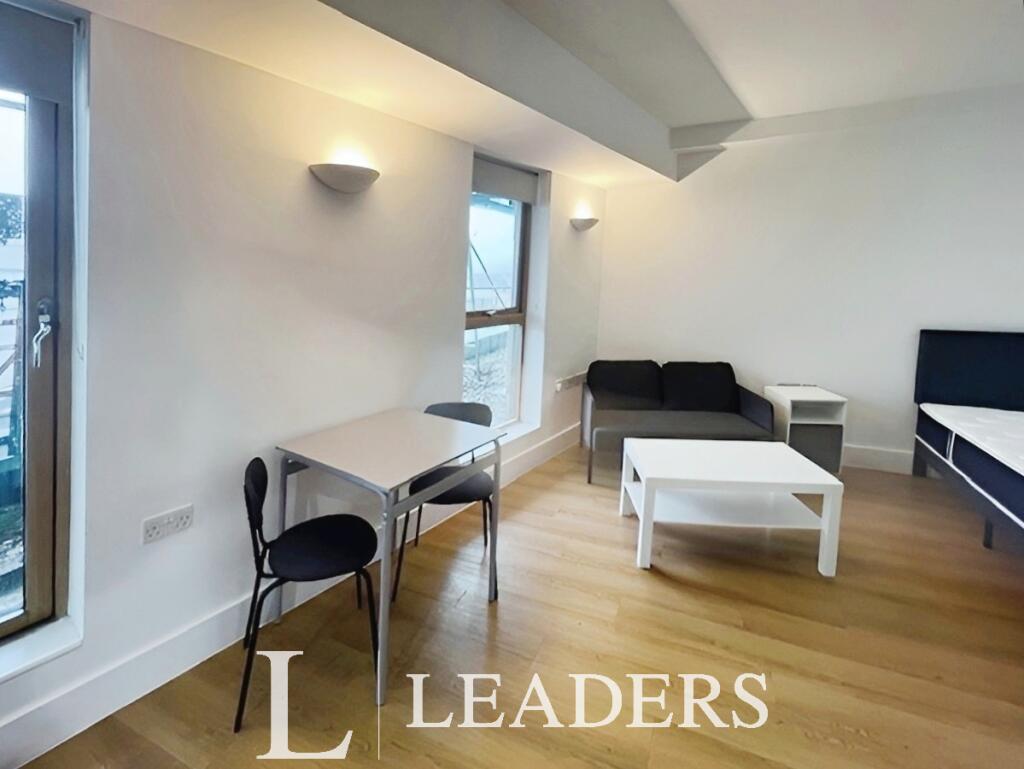 Additional image 4 of Stroudley Road