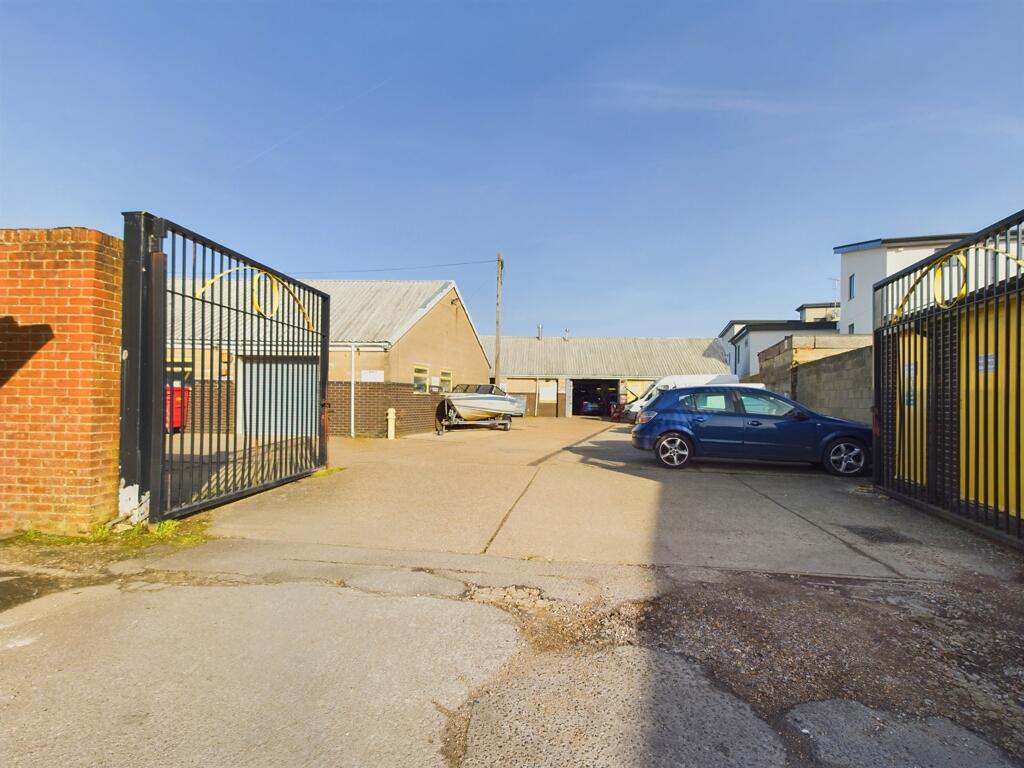Additional image 9 of Unit 4, Gloucester Road, Littlehampton, West Sussex, BN17 7BS