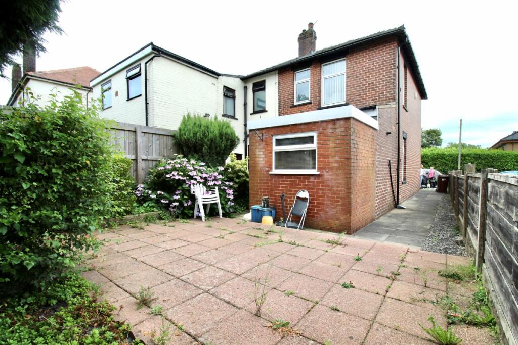 Additional image 4 of 623 Rochdale Old Road, Bury, Lancashire, BL9 7TL