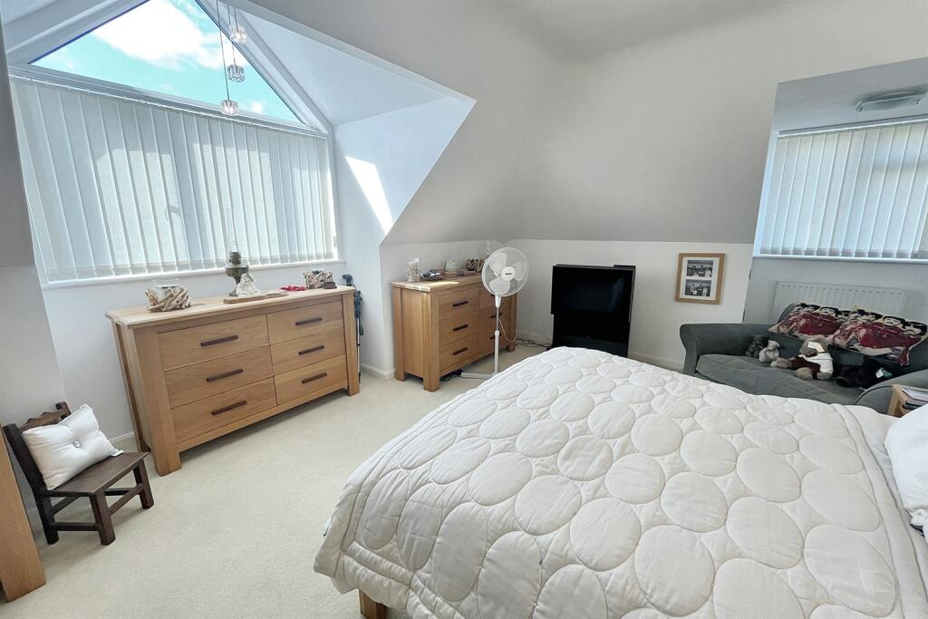 Additional image 11 of Portman Estate