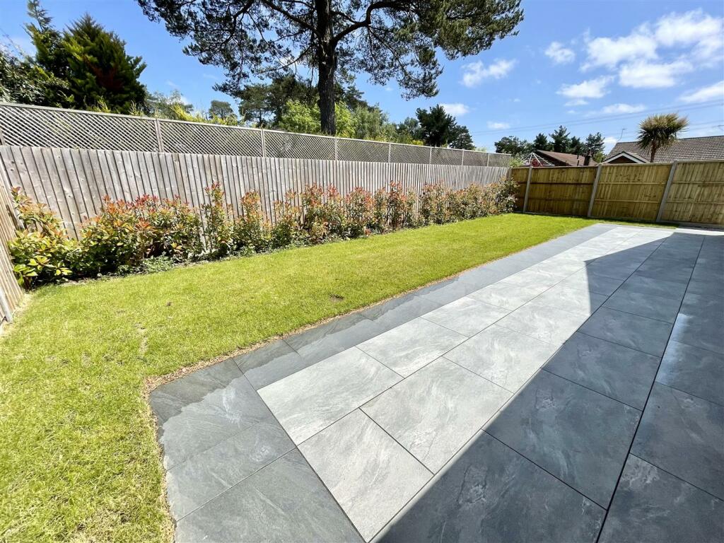 Additional image 6 of Woodlinken Drive, Verwood, Dorset