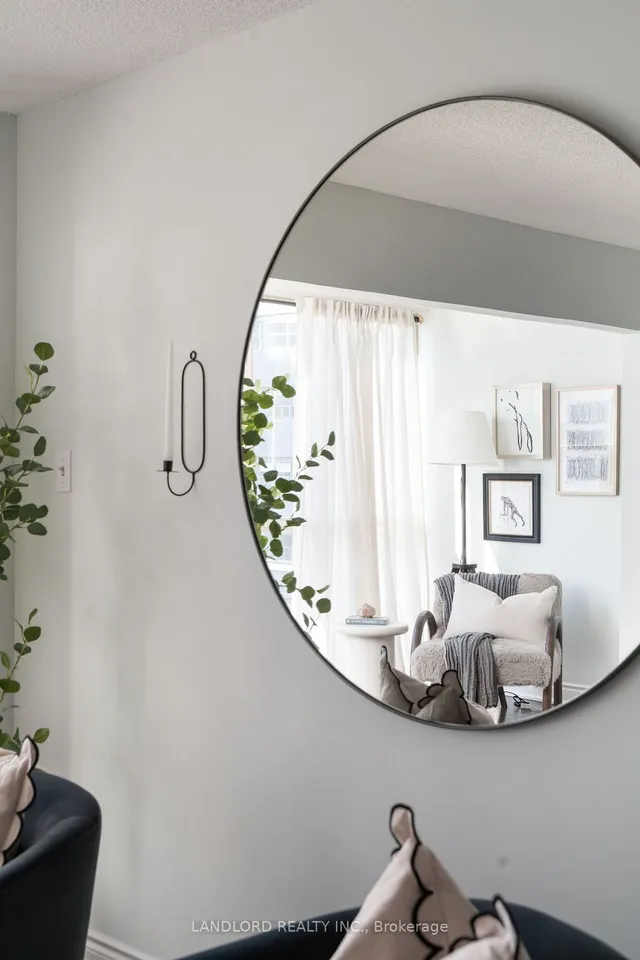 Additional image 6 of 705 King St Unit 603