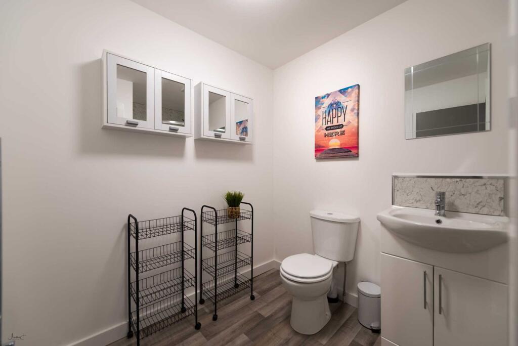 Additional image 62 of Mayfield Avenue