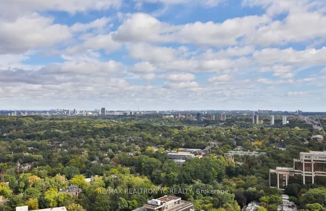 Additional image 11 of 1 Yorkville Ave Unit 3309