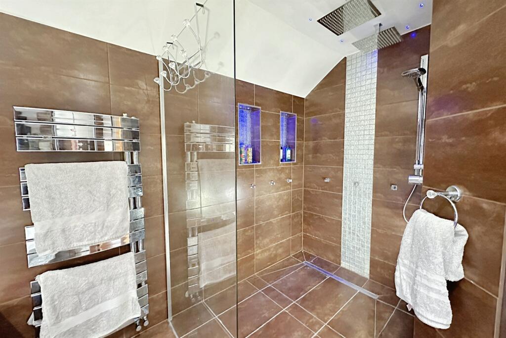 Additional image 24 of Golf Links Road