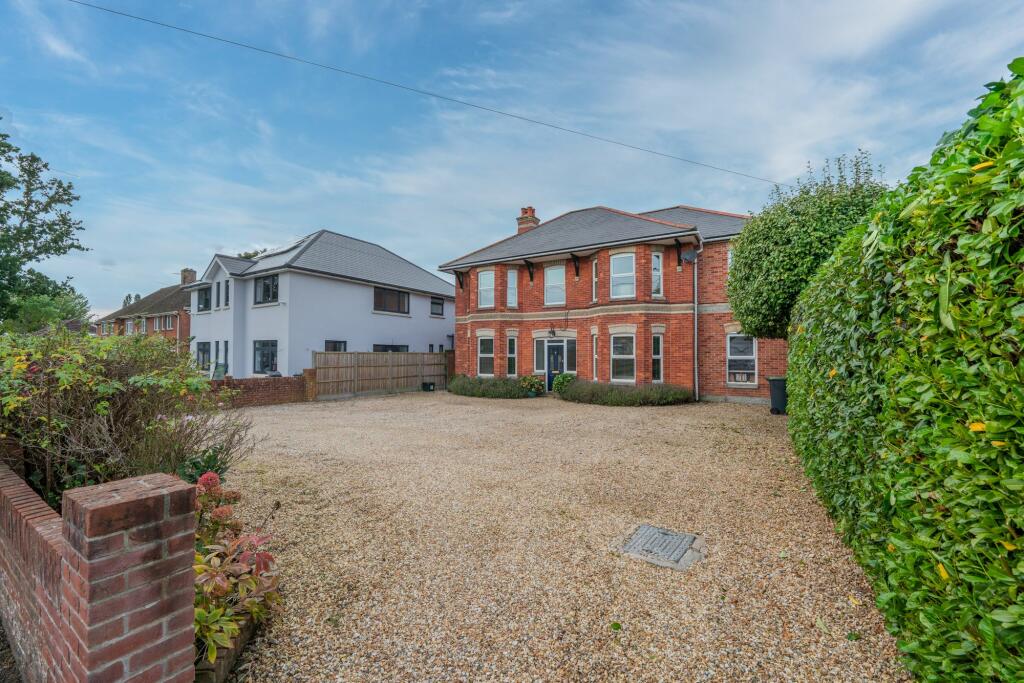 Additional image 33 of Canberra Road, Christchurch, BH23