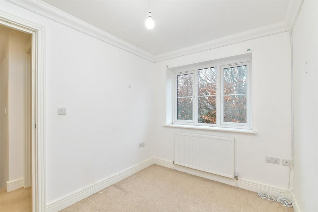 Additional image 8 of Mulberry Gardens, Goring-By-Sea, Worthing, West Sussex