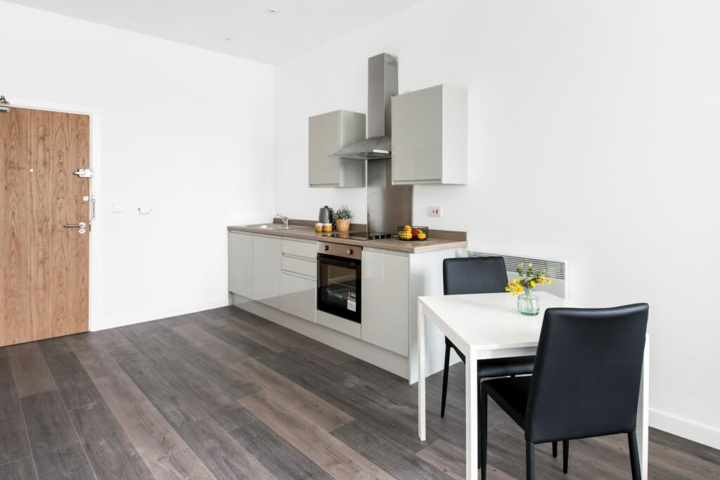 Additional image 4 of Card House, Bingley Road, Bradford, BD9 6FF