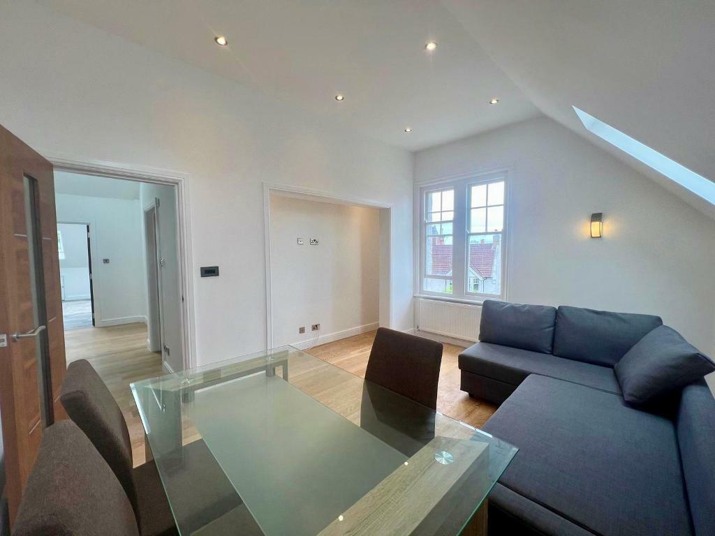 Additional image 2 of Wilbury Villas, Hove, BN3 6GB