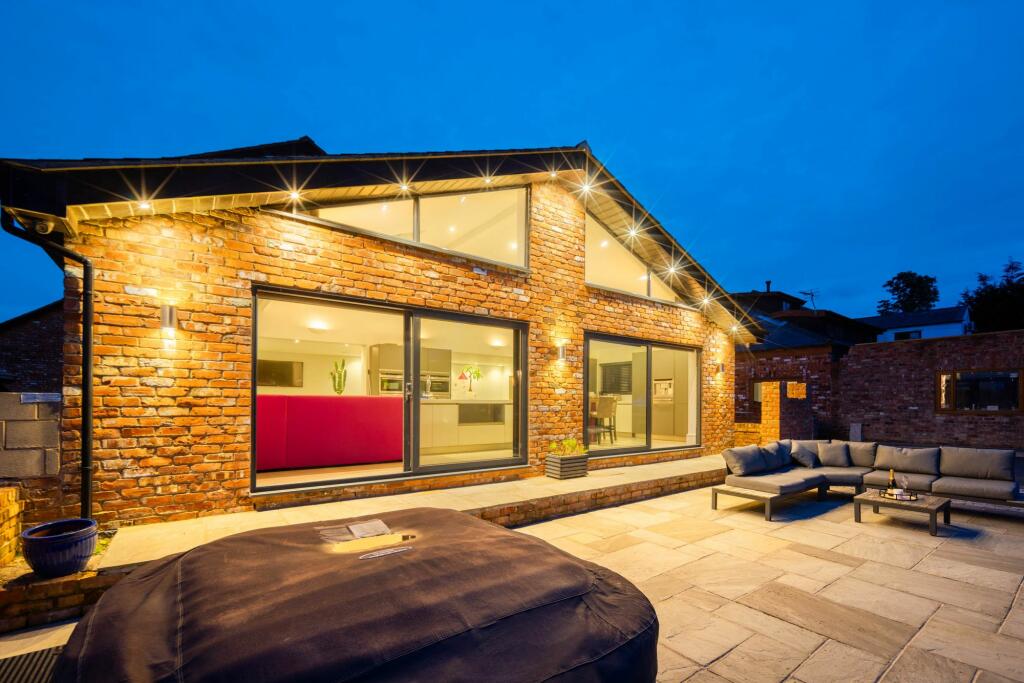 Additional image 70 of Experience luxury modern living at Oak Stables in Lostock. Built in 2015.