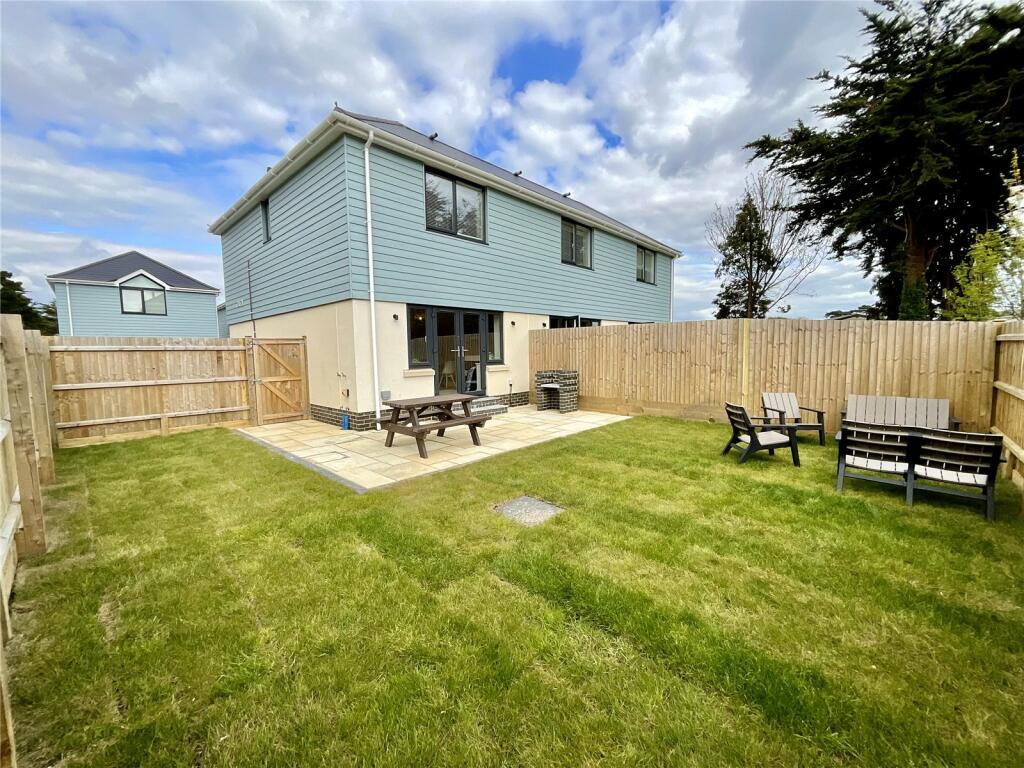 Additional image 14 of Bure Brook Mews, Highcliffe On Sea, Christchurch, Dorset, BH23