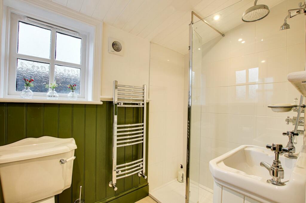 Additional image 10 of Barton Court Avenue, Barton on Sea, New Milton, BH25