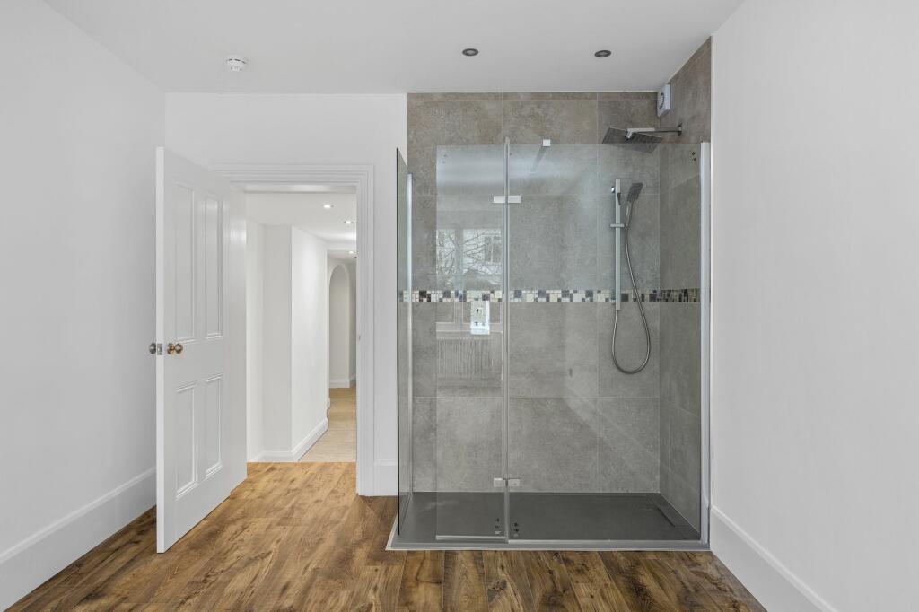 Additional image 20 of Adelaide Crescent, Hove, BN3