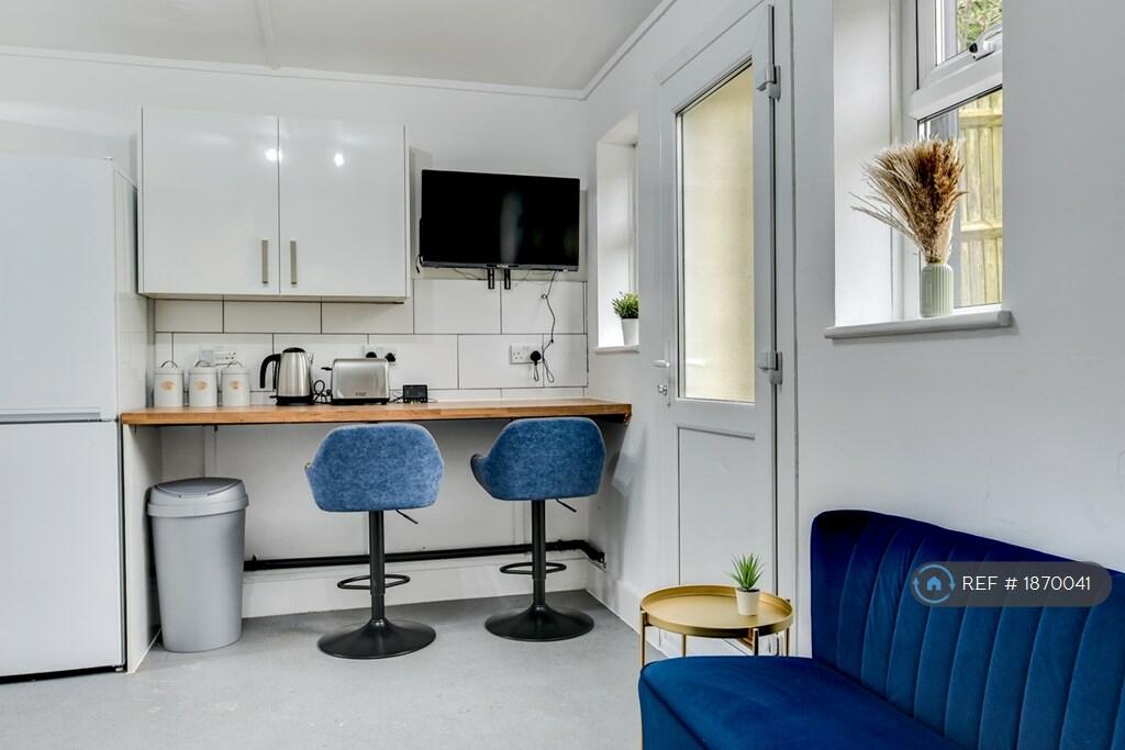 Additional image 16 of The Crestway, Brighton, BN1