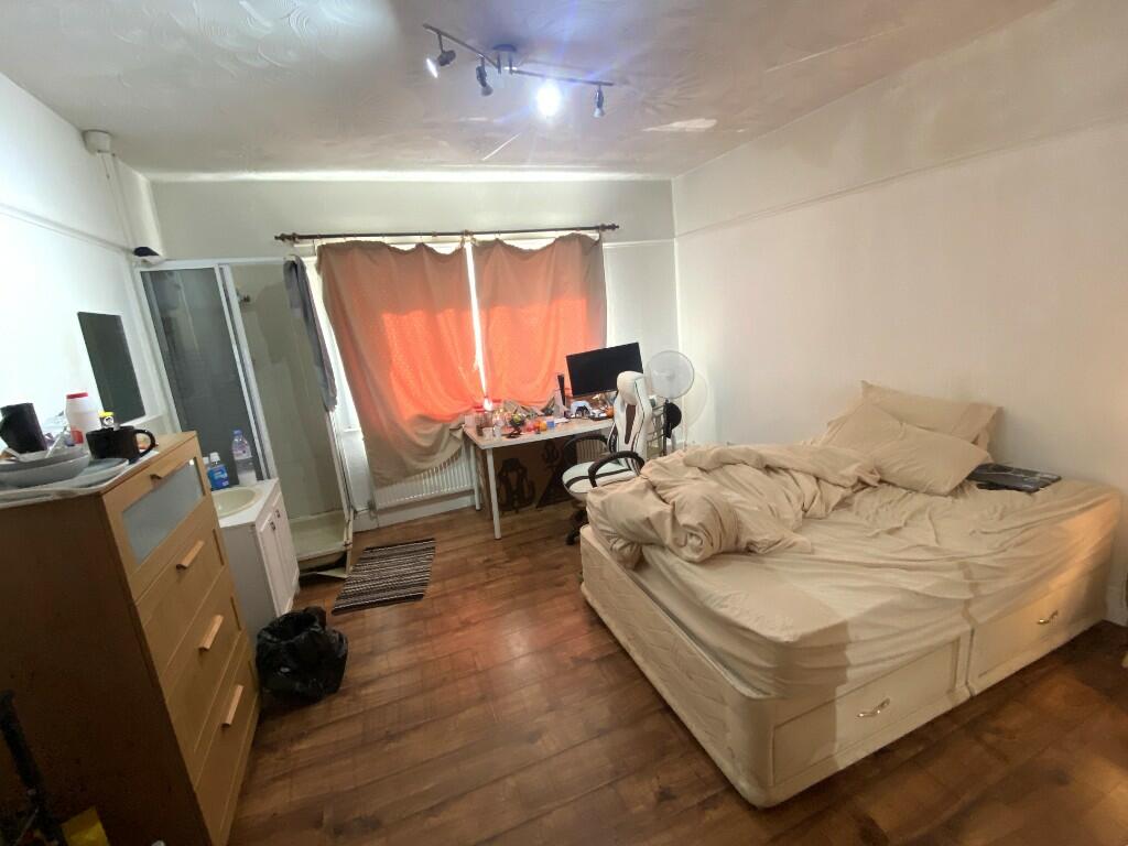 Additional image 7 of Richmond Park Road, Bournemouth, Dorset, BH8