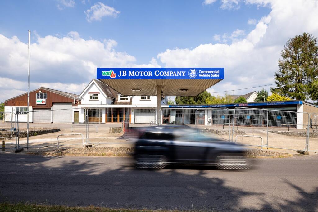 Additional image 13 of Wells Garage, Salisbury Road, Ringwood, BH24 1AU