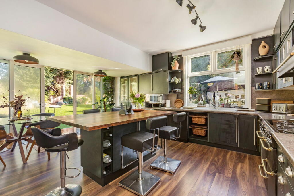 Additional image 28 of Warren Road, Worthing, West Sussex BN14 9QX