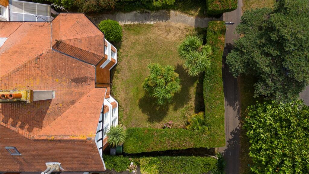 Additional image 31 of Grand Avenue, Bournemouth, BH6