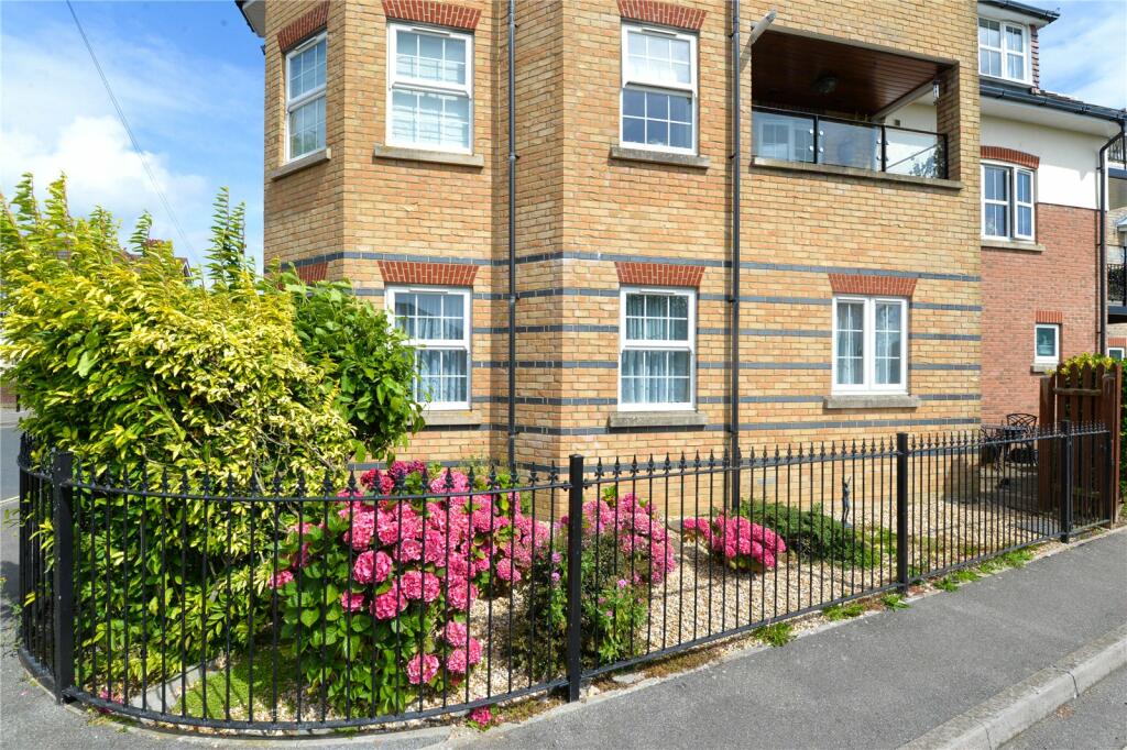 Additional image 14 of Whitefield Road, New Milton, Hampshire, BH25