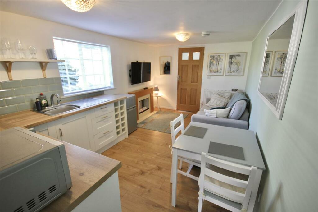 Additional image 19 of Douglas Close, Upton, Poole