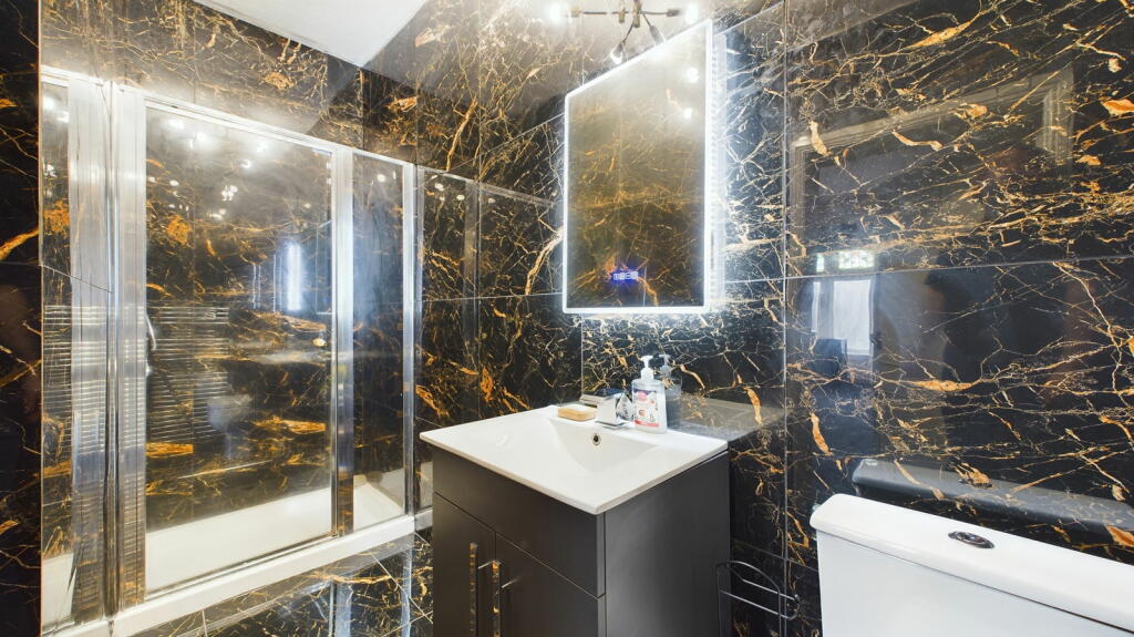 Additional image 21 of Clayton Lane, Clayton, Bradford, BD14 6PD