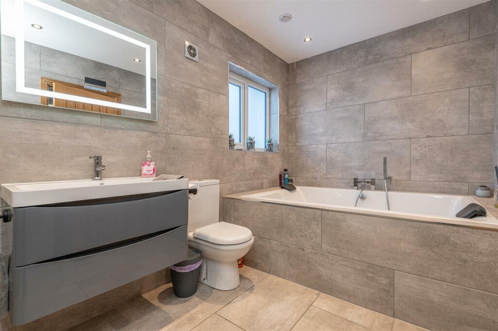 Additional image 27 of Saxton Avenue, Bradford