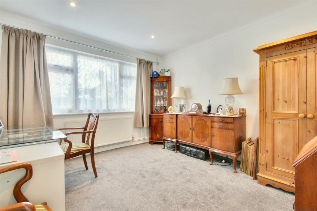 Additional image 9 of Glynde Avenue, Goring-By-Sea, Worthing