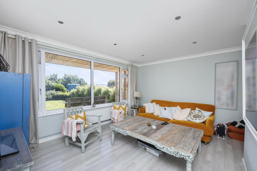 Additional image 23 of Marine Crescent, Goring-by-sea, BN12