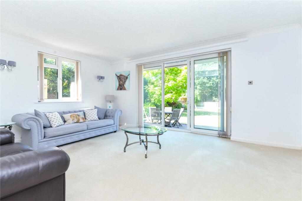 Additional image 3 of Chestnut Avenue, Barton on Sea, New Milton, Hampshire, BH25