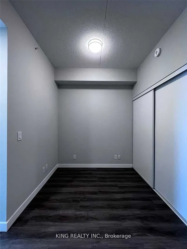 Additional image 10 of 15 Queen St Unit 2004