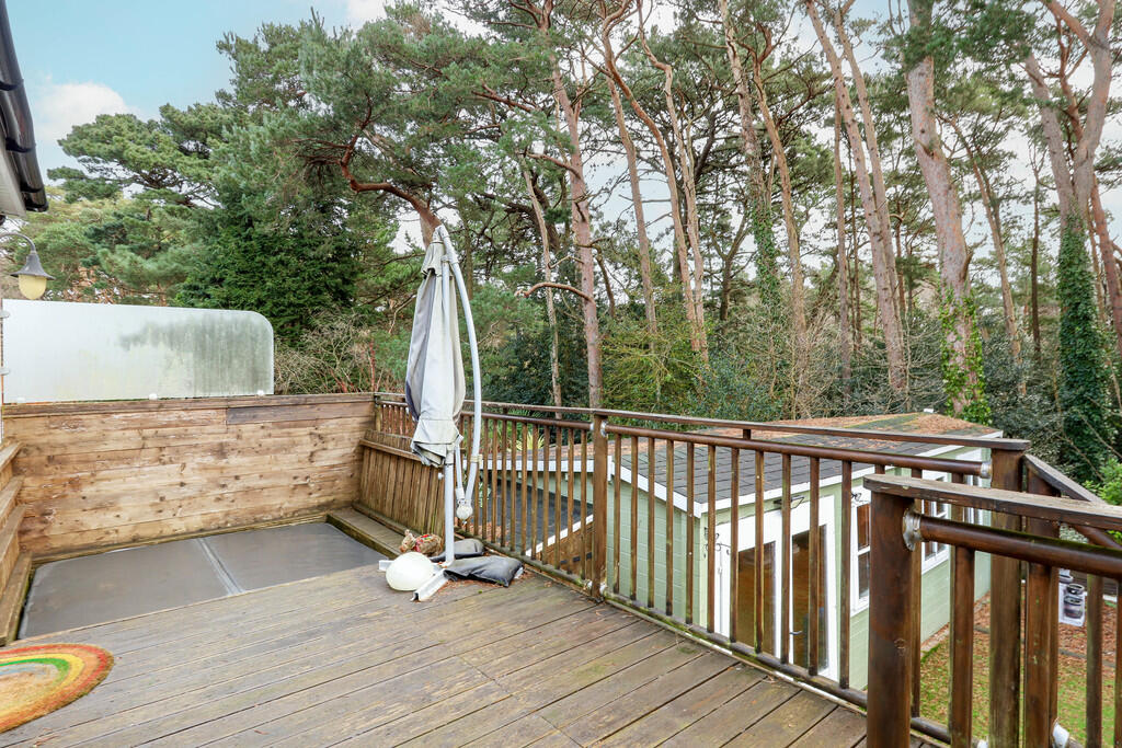 Additional image 20 of Pine Vale Crescent