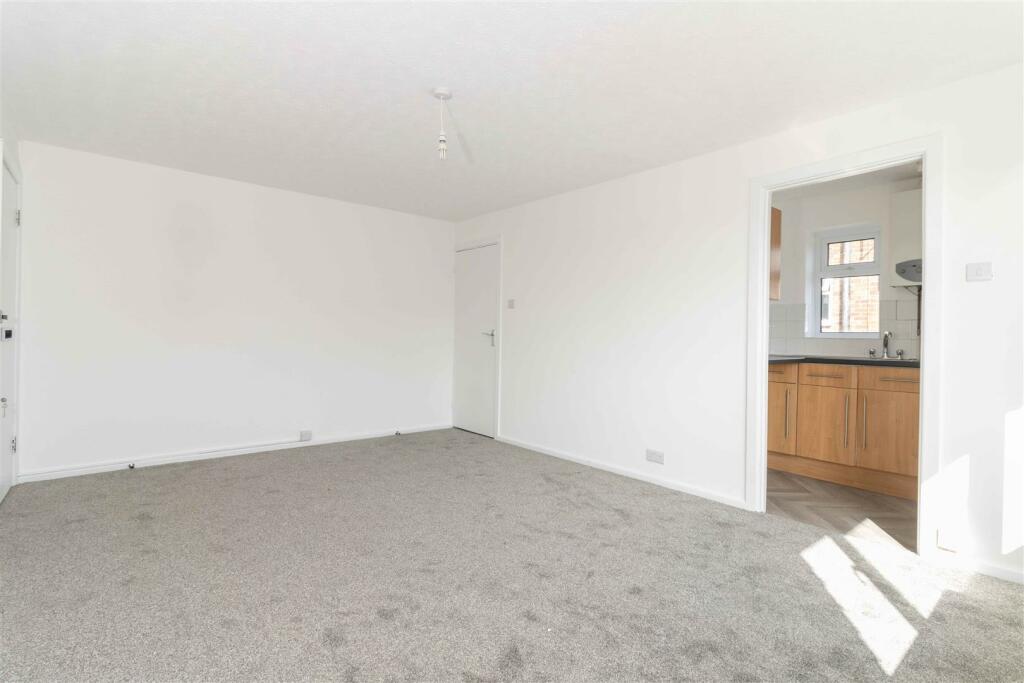 Additional image 8 of Middle Road, Lancing