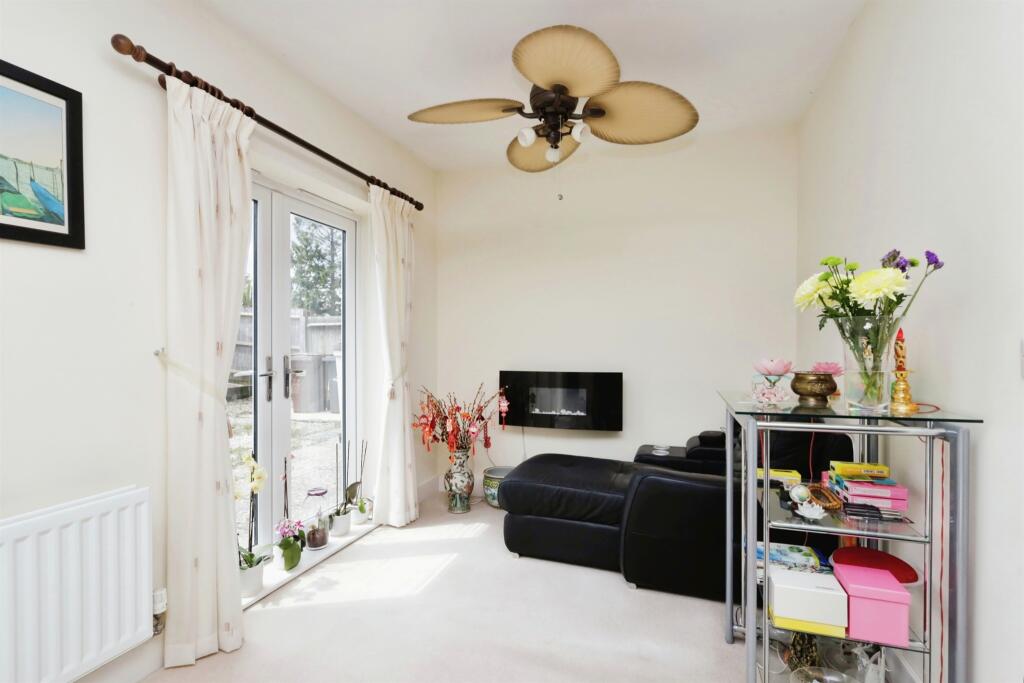 Additional image 4 of Buttercup Drive, Polegate