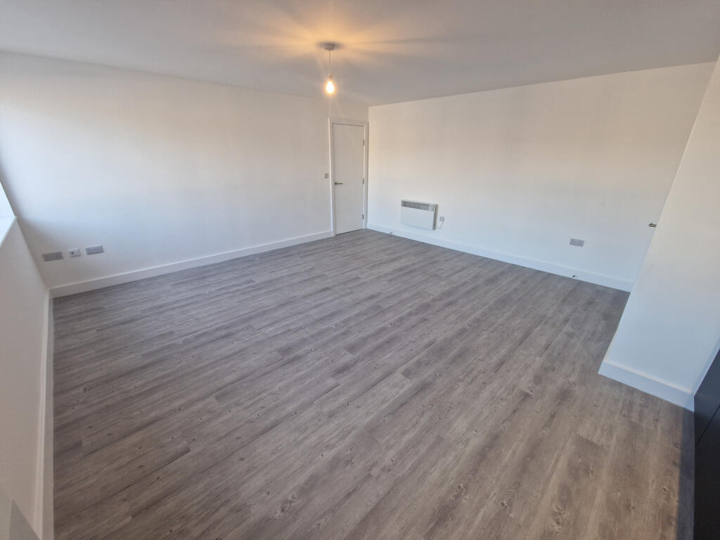 Additional image 15 of Bingley Rd, Bradford, West Yorkshire, BD9