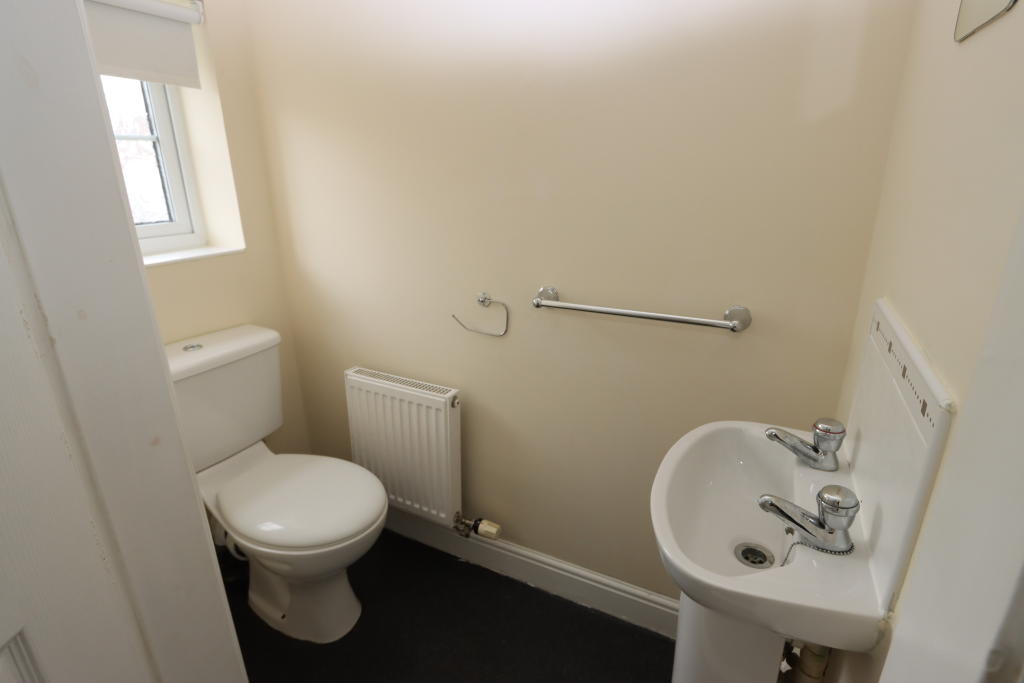 Additional image 19 of Dewham Close,Westhoughton,Bolton,BL5 *** PETS WELCOME ***