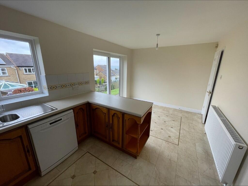 Additional image 4 of 16 Highfell Rise, Keighley BD22 6LG