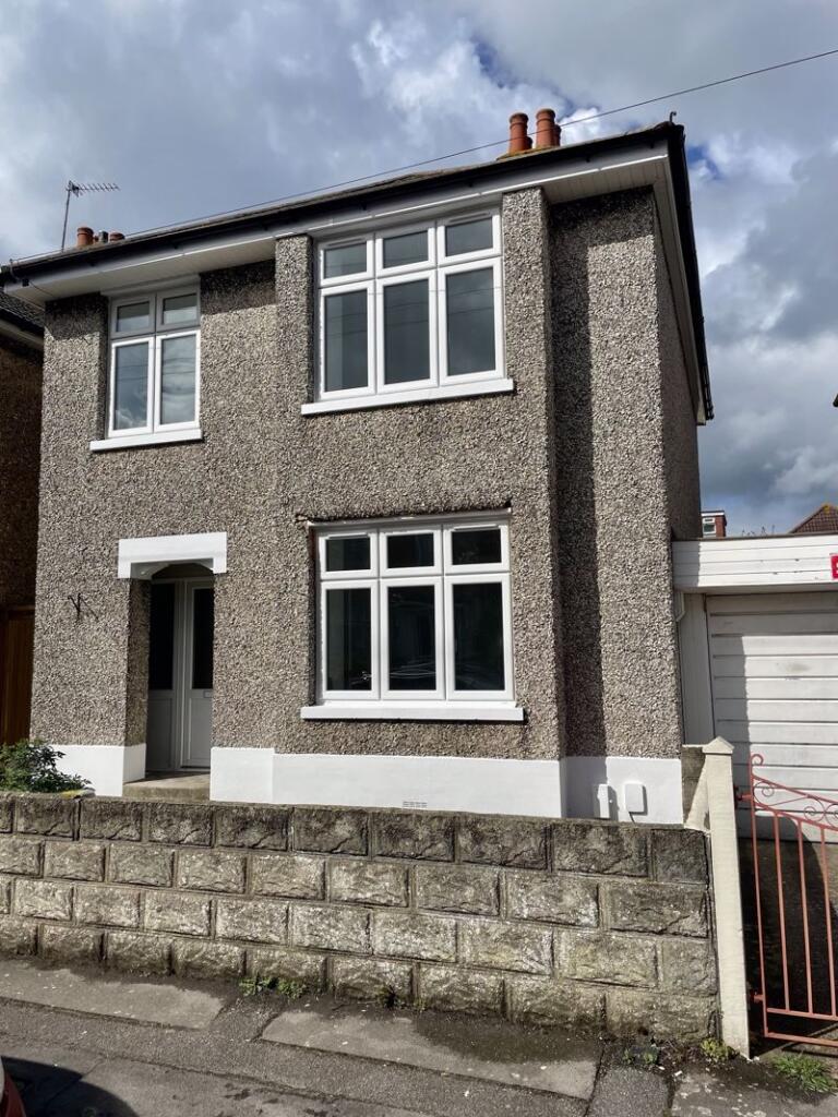 Beautifully renovated three-bedroom property located at Redhill, Ensbury Park £1600 pcm - AVAILABLE March 25