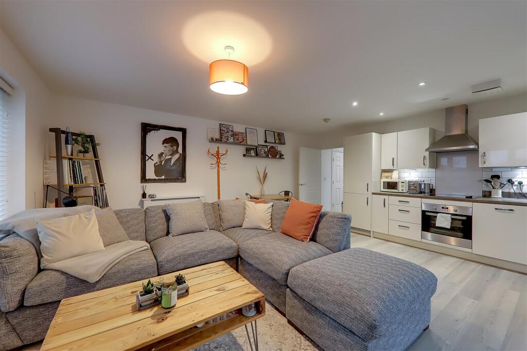 Additional image 5 of Cambrian Way, Worthing, BN13