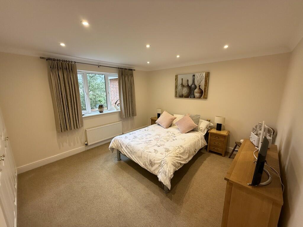 Additional image 20 of Portmore Close, Broadstone