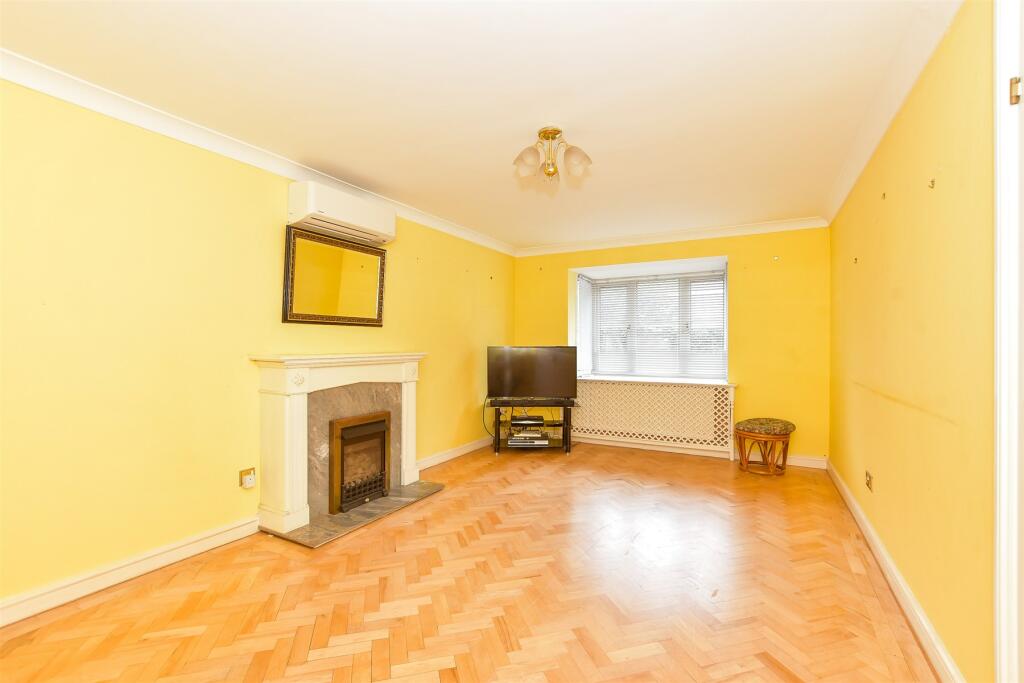 Additional image 16 of The Faroes, Littlehampton, West Sussex