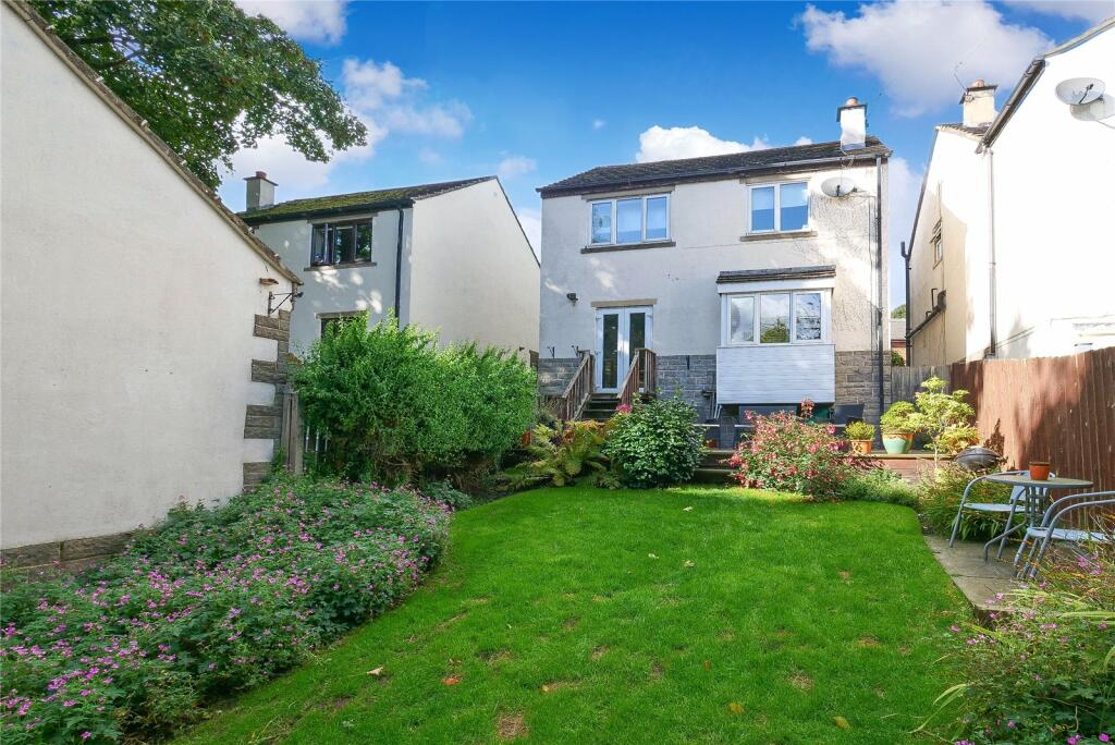 Cliffe Lane South, Baildon, Shipley, West Yorkshire, BD17