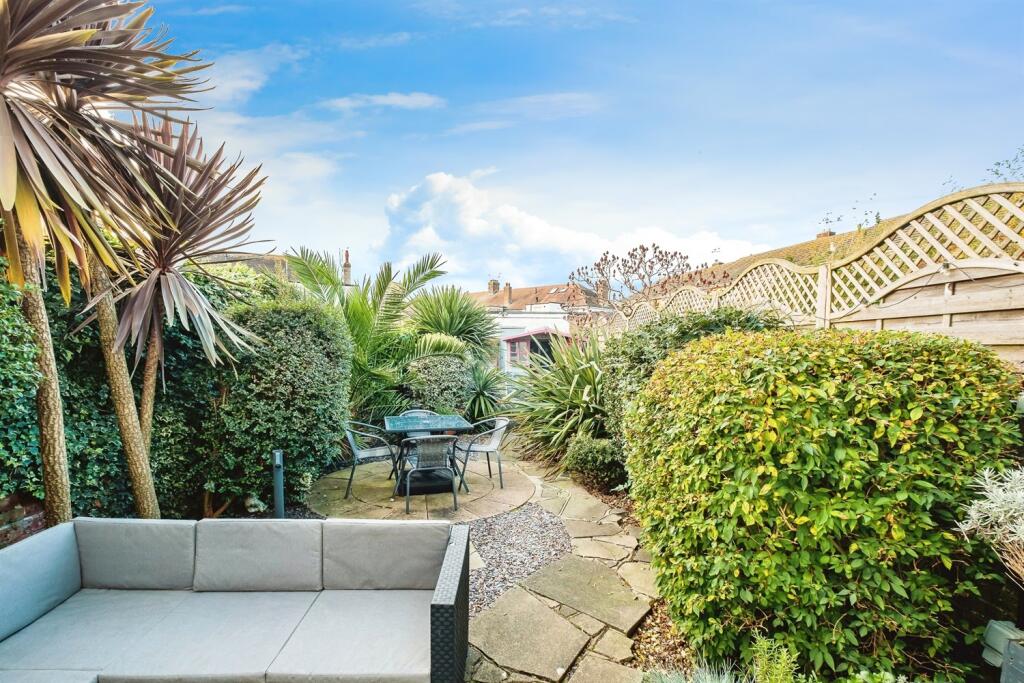 Additional image 37 of Westcourt Road, Worthing, BN14