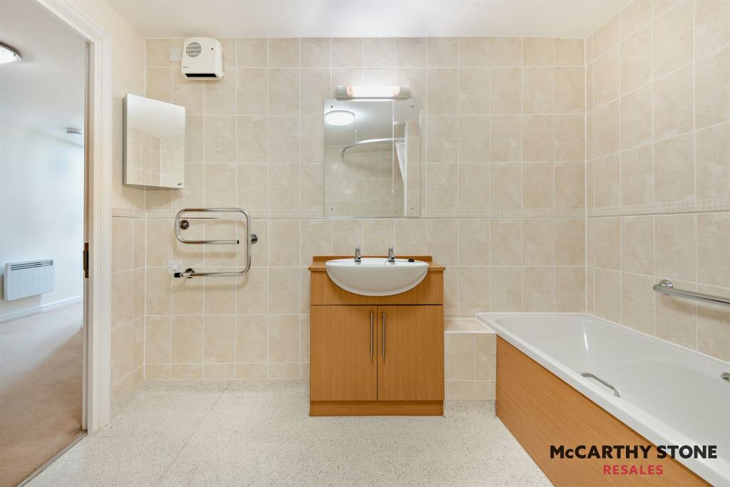 Additional image 13 of Cherrett Court, Ringwood Road, Ferndown, BH22 9FEn