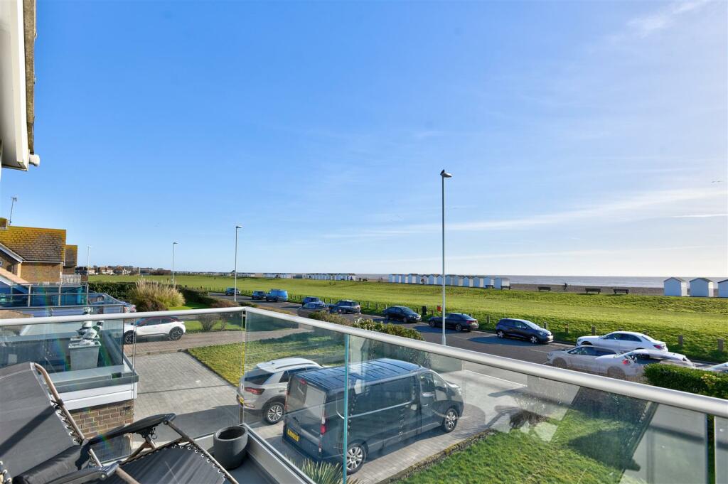 Additional image 31 of Marine Crescent, Goring-By-Sea, Worthing