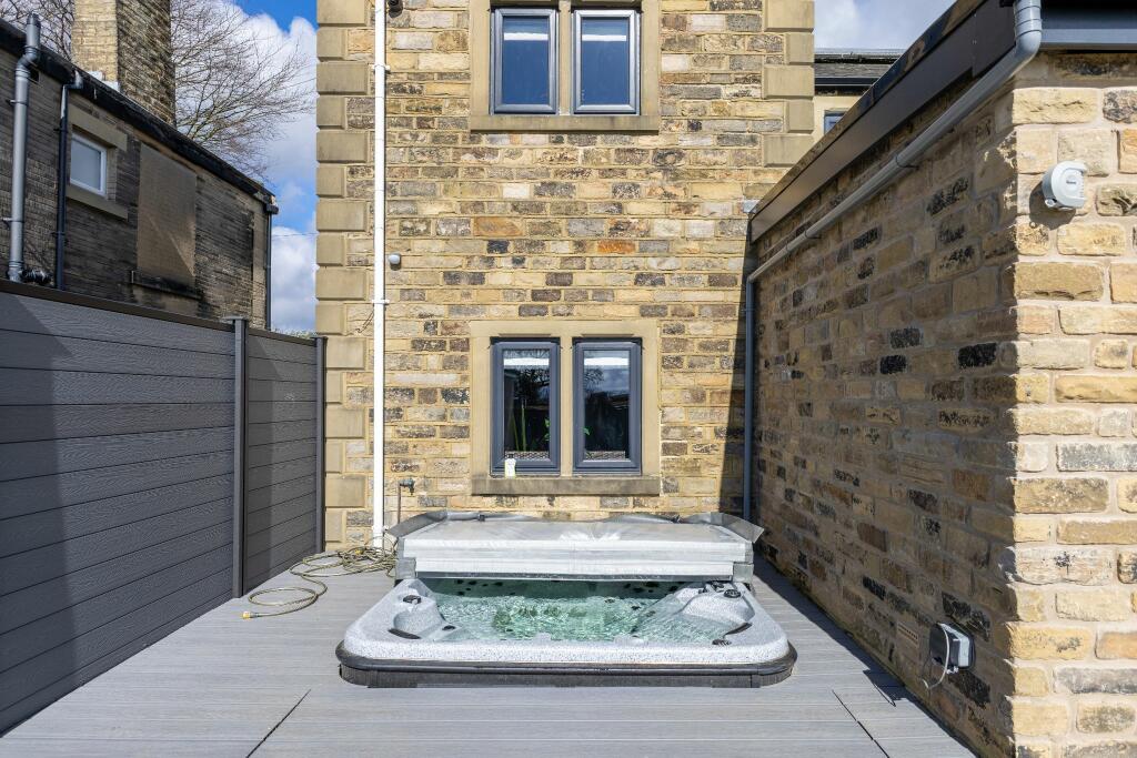 Additional image 39 of Westfield Lane, Wyke, BD12 9BY