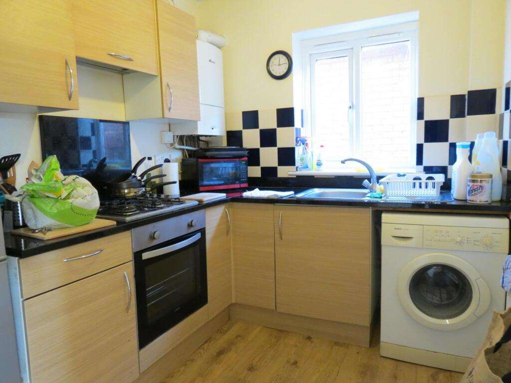 Additional image 12 of 4 bedroom Maisonette in Charminster