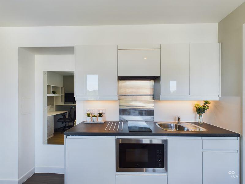 Additional image 9 of Holden Court- Large Studio