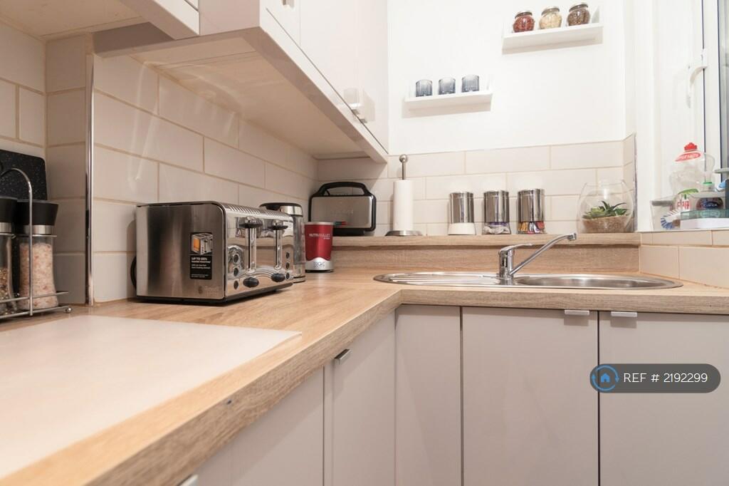 Additional image 14 of Lovely, Bournemouth, BH1